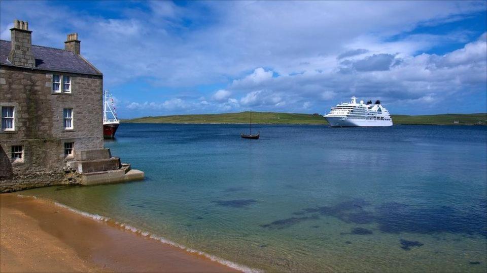 Queens Hotel Lerwick Buitenkant foto